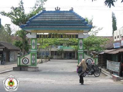 Menjelajahi Pendidikan Komprehensif di IKIP PGRI WATES